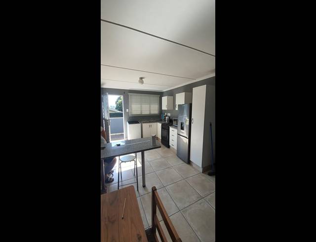 1 BEDROOM APARTMENT TO LET IN PARK HILL